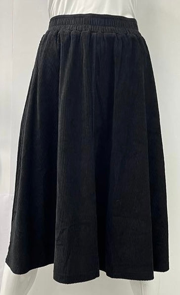 SMILE EVERYDAY A-LINE CORDUROY SKIRT W CENTER SEAM BLACK