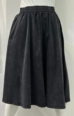 BEST FRENDZ STONEWASH W CENTER SEAM SKIRT BLACK DENIM