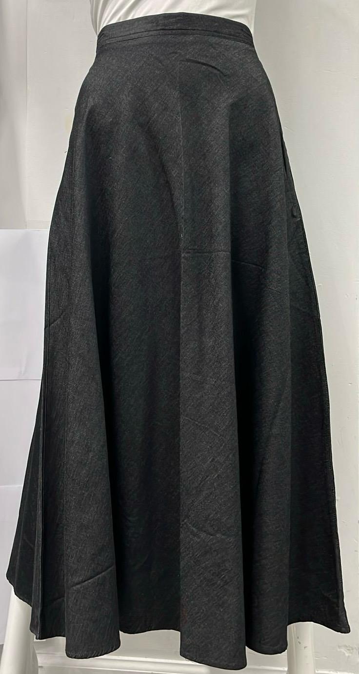 WEAR AND FLAIR FLAIRY SKIRT W SIDE BUTTON-MIDI BLACK DENIM