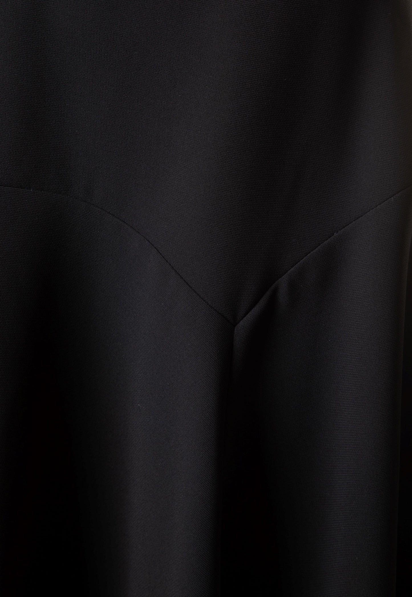 MYSTERY FULL PANEL CREPE SKIRT BLACK